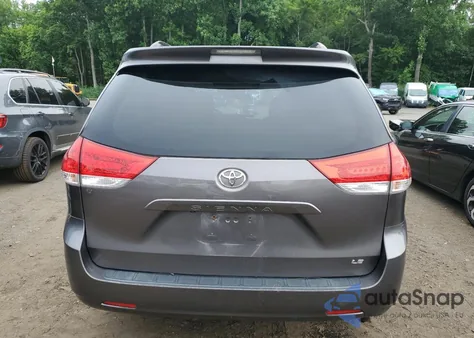 2014 Toyota Sienna Le from USA, damaged, VIN 5TDKK3DC9ES521442